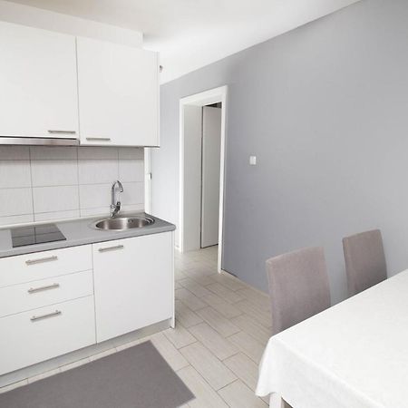 Apartment Sven Вінковці Екстер'єр фото